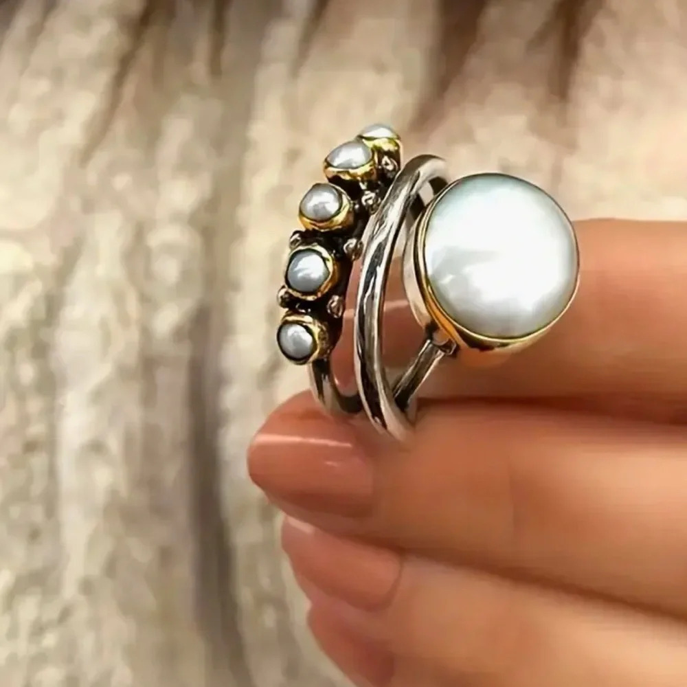 Vintage inspired pearl statement ring - Picture 2 of 3